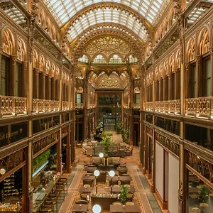Párisi Udvar Budapest, Part Of Hyatt 5* Budapest