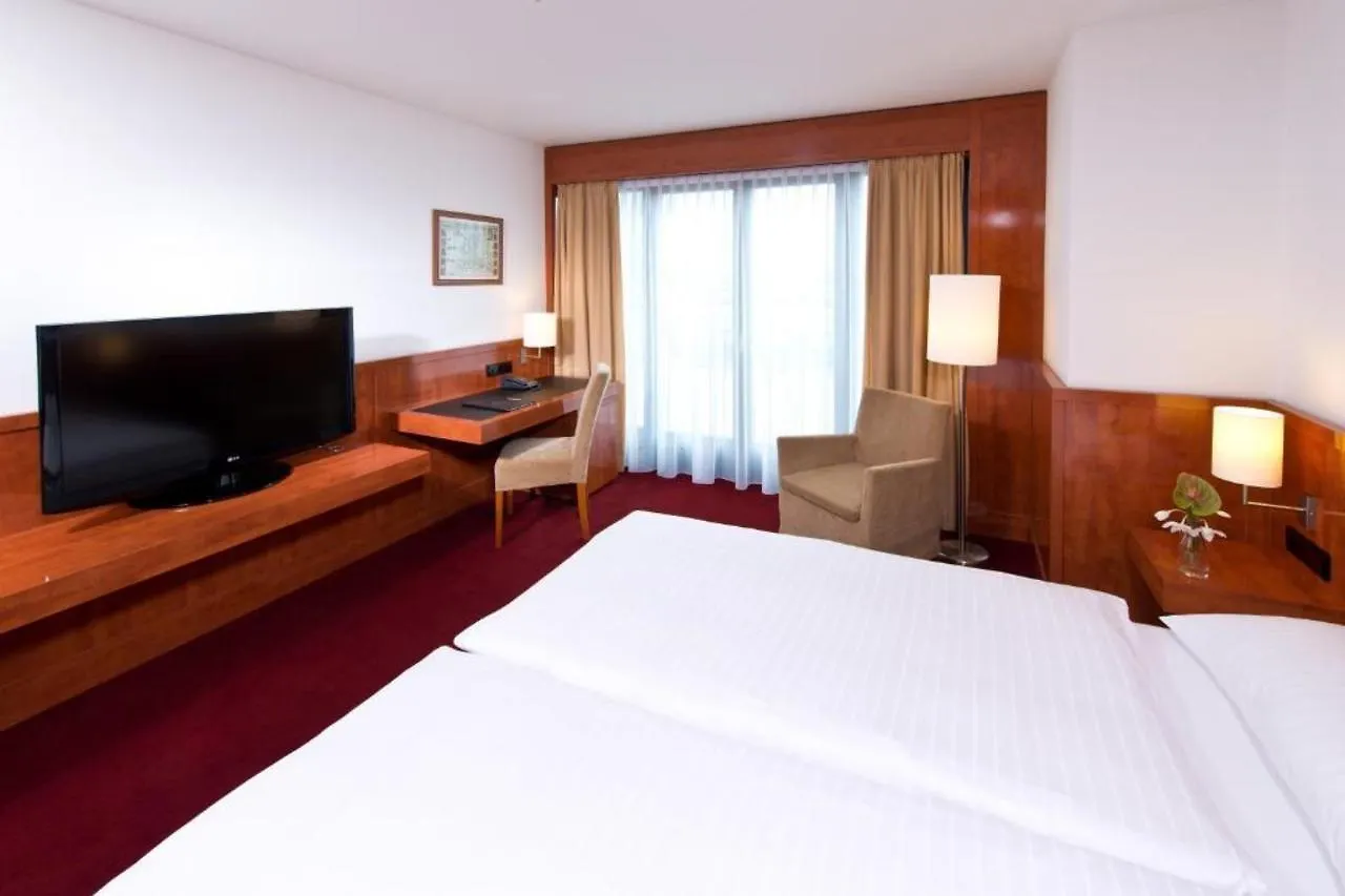 Numa Berlin Arc Aparthotel